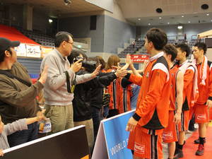 jyetu VS siga 447.jpg